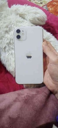 موجود ايفون 11 عادي امبدل بطاريه اصليه كلش نضيف امانه الله ذاكرته128 س...