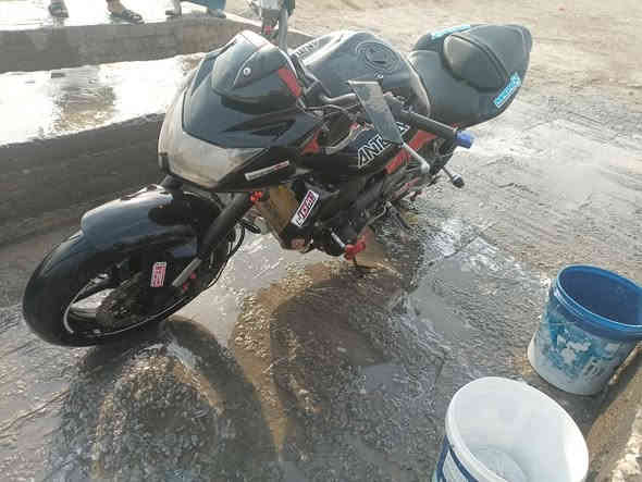 بطح كاوسكي  محرك750 اصولي موديل 2010 محدثه 2016مكان النجف السعر 25وبيها مجال ***********
