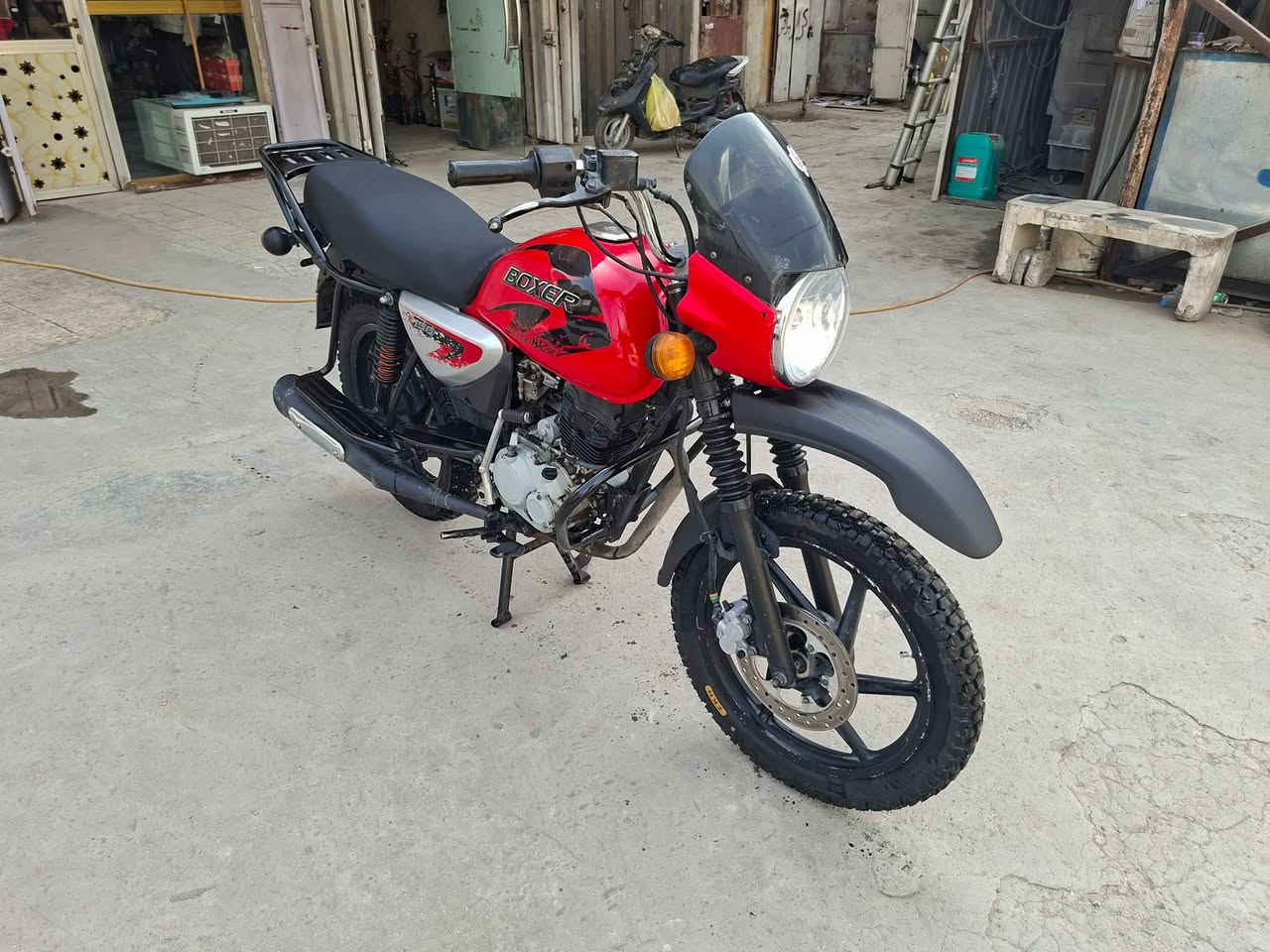 بوكسر للبيع موديل21 اوراق اصليه دراجه نضيفه السعر700 مكانه بابل الحله ***********
