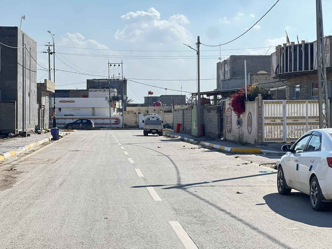 قطعة طابو صرف مساحتها ٣٠٠م حي الكرار شارع المدرسة ١٥م ترهم سكنية وتجارية خدمات كاملة تحويل مباشر للأستفسار ***********/*********** 
او مراجعة مكتب أمتار للعقار
