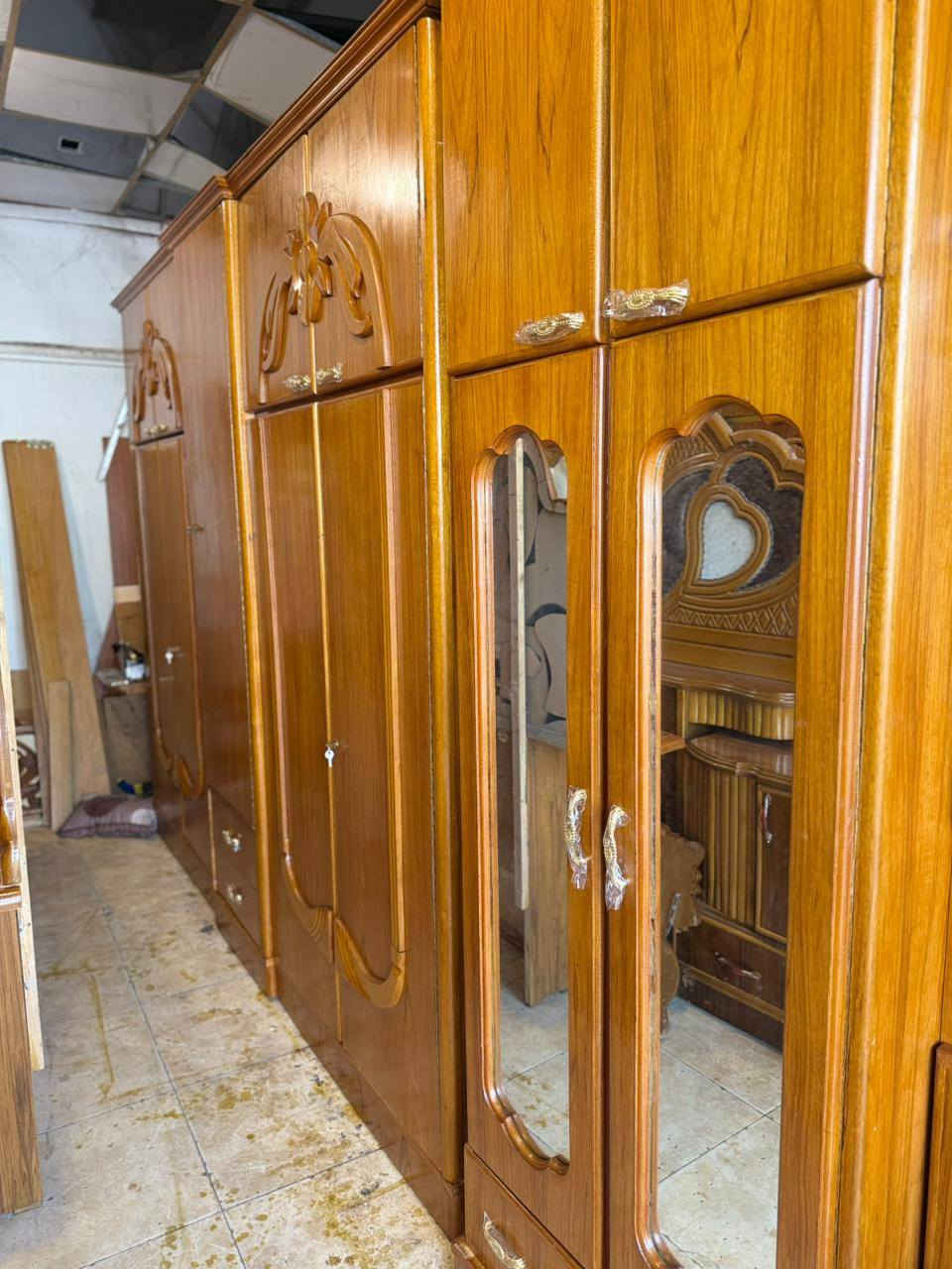 السلام عليكم🫡       السعر 750 الف قفل  💯 🦅💯
عرض خاص ومغري 🌹  للعرسان  ة👩‍❤️‍👨 
توفر لدينا من جديد غرفه صاج 5 أبواب ملحق  شغل درجه اولى 🌿 خارج صاج  5ملم شرط نظافه  والشغل 💯💯 والصور تحكم🌹
للاستفسار وتساب *********** مباشر🆕 ***********🆕
ومستعدون لشراء الغرف النوم المستعمله و الكناتير ✅
