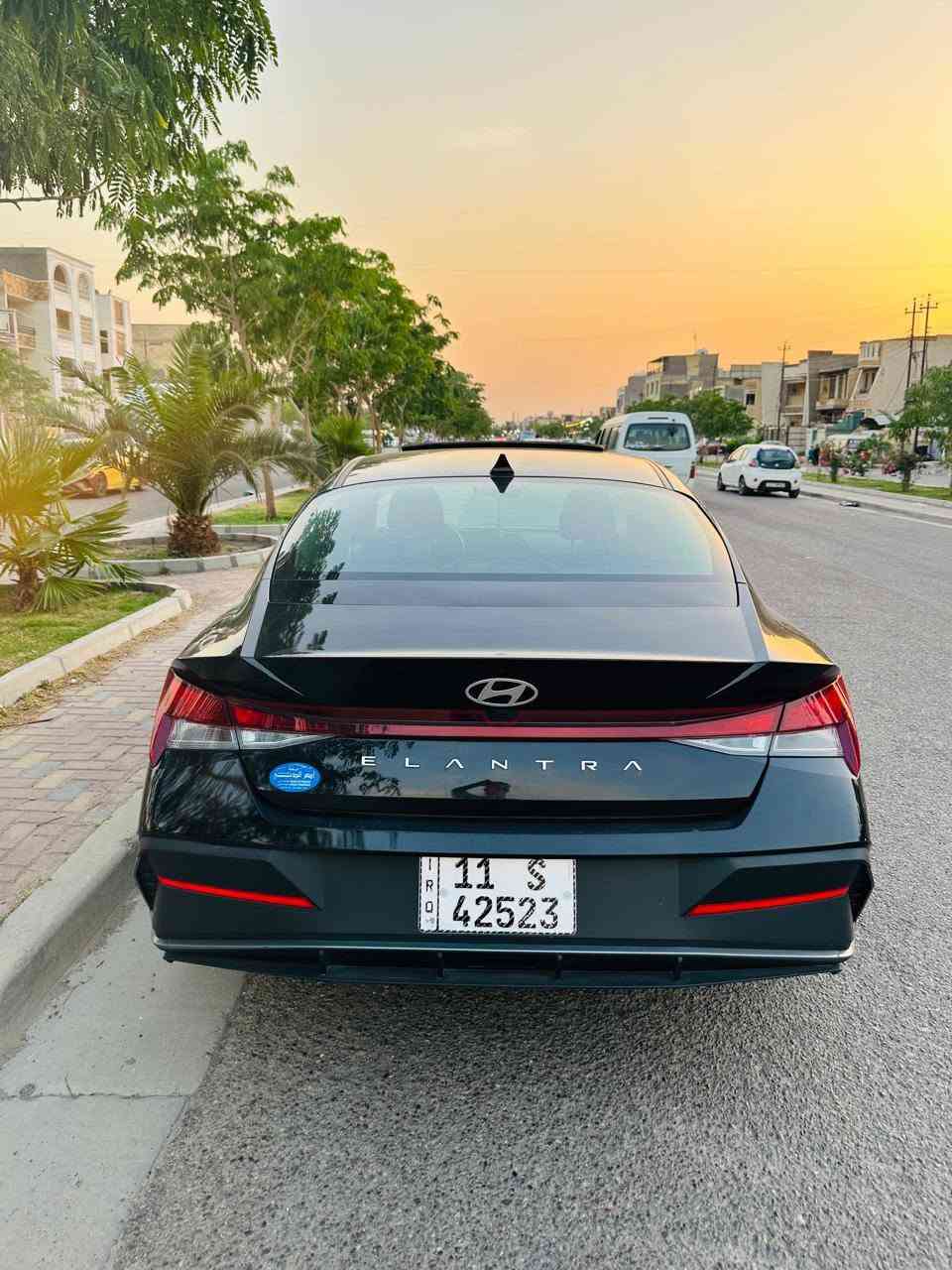 للبيع النترا 2024 وارد
محرك 2000 دوش
ماشيه32  
مرقم بغداد جديد
الحادث باب وجاملغ صبغ.  وبارد شويه بلجاملغ. ثاني وبنيد  
لغد شاصي مكفول ✅
بدون ايرباك  ✅
الموصفات 
تحكمات ستيرن جهتين
شاشه كبيره
كامره دواره
دشبول دجتل
بصمه 
بصمه الواب
فتحه 
تدفئه كشنات 
ثلاث انظمه قياده
وباقي موصفات معروفه 
السعر 153 وبيه مجال بسيط
التلفون ***********
