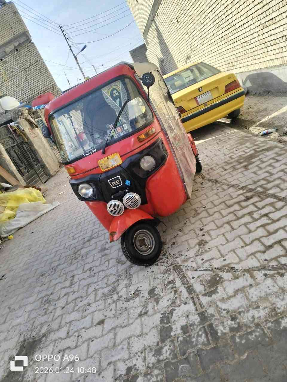 السلام عليكم تكتك للبيع موديل 17 على 18 السعر اثنين 900 وبيها مجال مكان بغداد مدينه الصدر حي طارق متواجد بس على الرصيد***********
