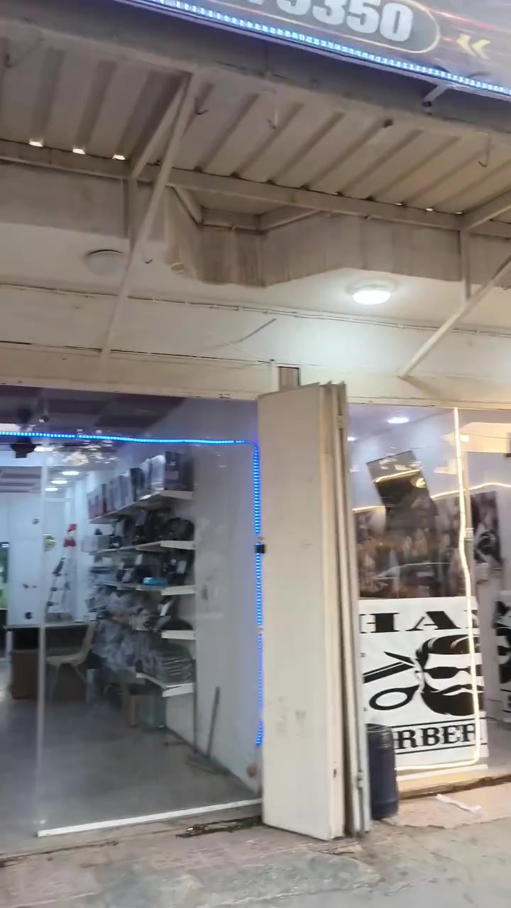 تم فتح محل جديد فرع الثاني مقابل  داره كوناره مطعم شاركم و مزاد بهاء الحمداني متوفر شاشات كامرات مضخمات سستم بانواع السيارات الحديثه والقديمه ورشة حيدر ***********
