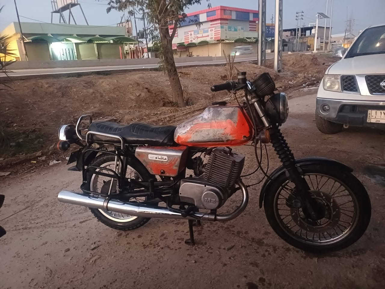 دراجه mz 1982 للبيع بيها لحيم بل خشم فقط كهربائيات كلها شغاله دراجه رقم وسنويه بدون راعي كصه 3 مكان ديالى بعقوبه للستفسار ***********
المو شراي لا يتعباني.
