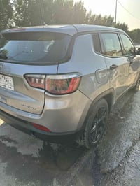 جيب كوبارس للبيع موديل 18رقم بغدادلون  سلفر موصفات السياره بيها حادث ق...