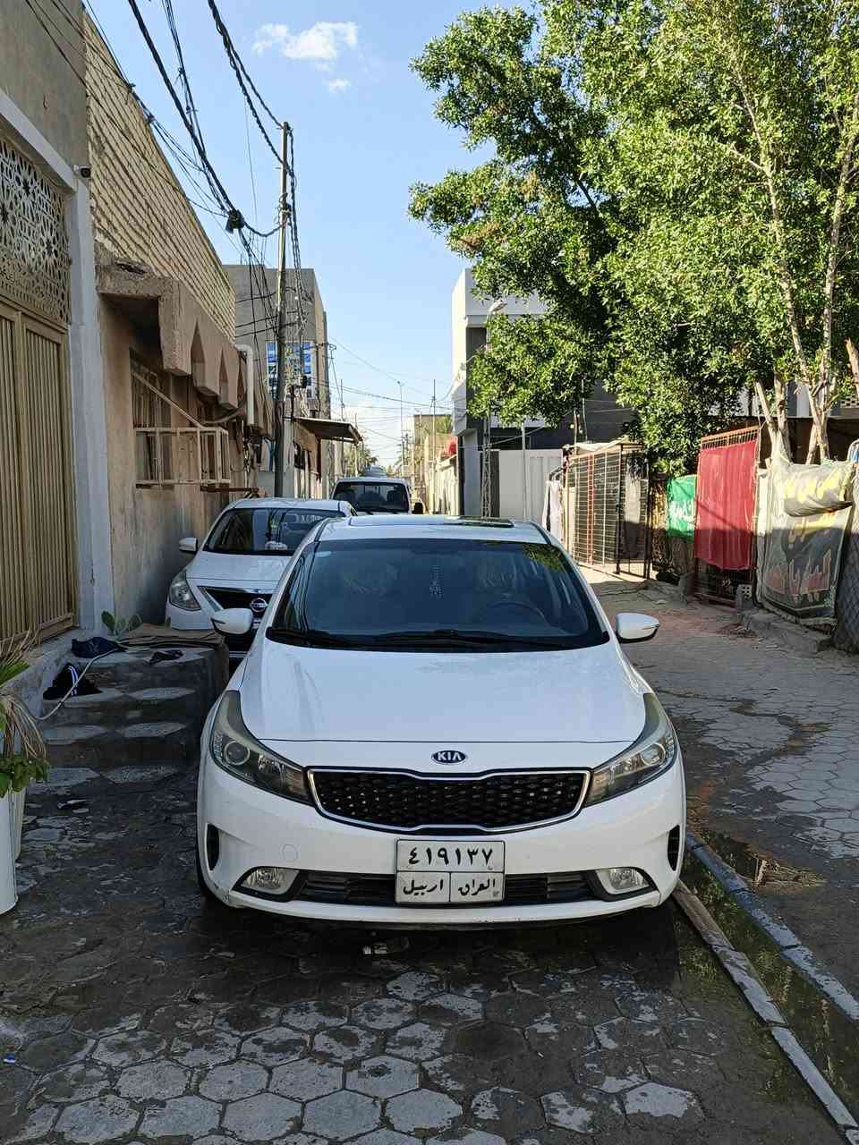 للبيع سيراتو 2018 مكفوله بيها باب واحد فقط وتكحيلات بسيطه من شخط او ثنين فول نضافه مثل ما موضح ويل رياضي فتحه كامره سعر 147 وبيها مجال مكاني النجف الاشرف حي السعد 
‏‪0782 670 0800‬‏
