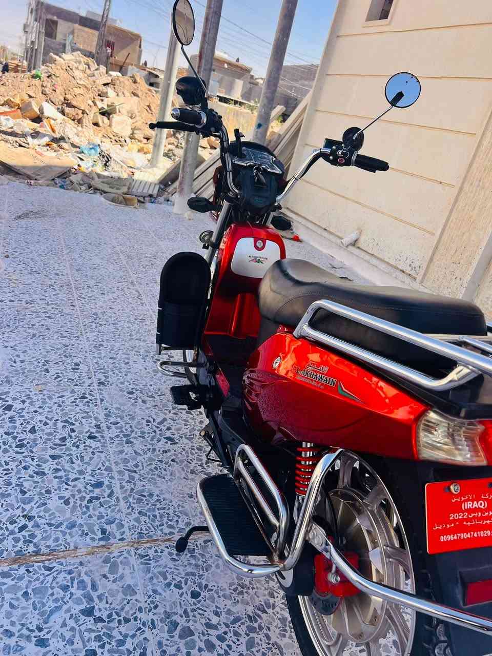 هارلي الاخوين 
نضافه فول الفول 
بطاريات ع الفحص 
جهاز نذار مانع السرقه 
السعر 400 وبي مجال 
***********
‭***********
