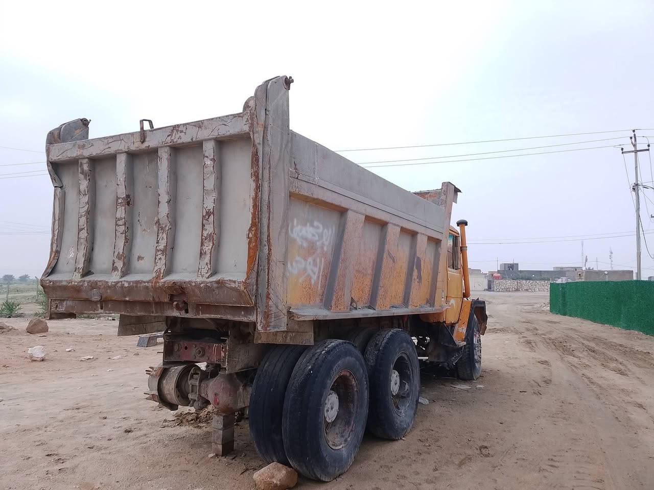 سياره للبيع نقص تايرات مكينه تنقص وتبخر كير فلر مجموعه طيره كوم حديد السعر 40 /***********
