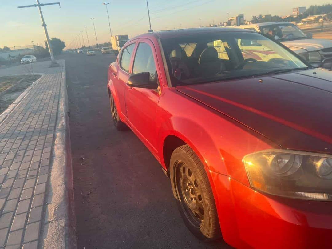 السلام عليكم دوج افنجر مصبوغه جماليه اني صابغها بيع فقط مكانها بغداد جاهزه من كلشي كير مكينه كهرباءيات كله شغاله ***********
