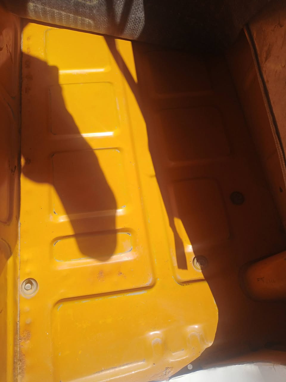 سلام عليكم تكتك للبيع موديل 19بسنويه تقره 20داخله ب 20كشره كفاله عد طكه بلتكمه بصيطه مكينه بس ولفات تكتك حلوه مرتبه مال جناي ماعوزه برغي رقم وسنويه كامله سعر 5و600بيه مجال مكاني مجر شراي اتصل ***********
