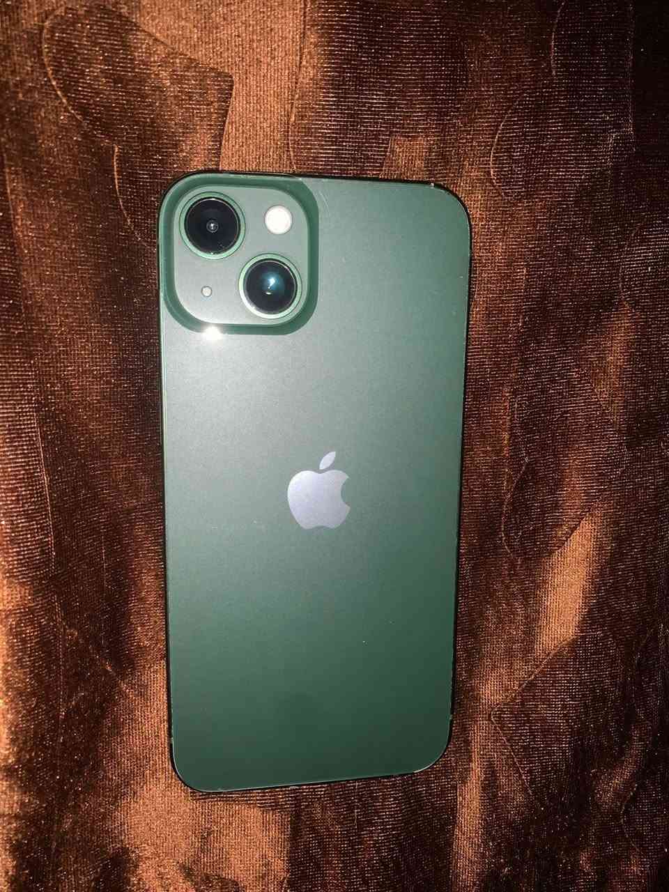 سلام عليكم ايفون 13عادي ذاكره128نضافه 98شرق اوسط نموذج Mبطاريه 91بلاد بغداد مدينه الصدر شارع الفلاح  *********** السعر425 وبي مجال الطيبين🤍
