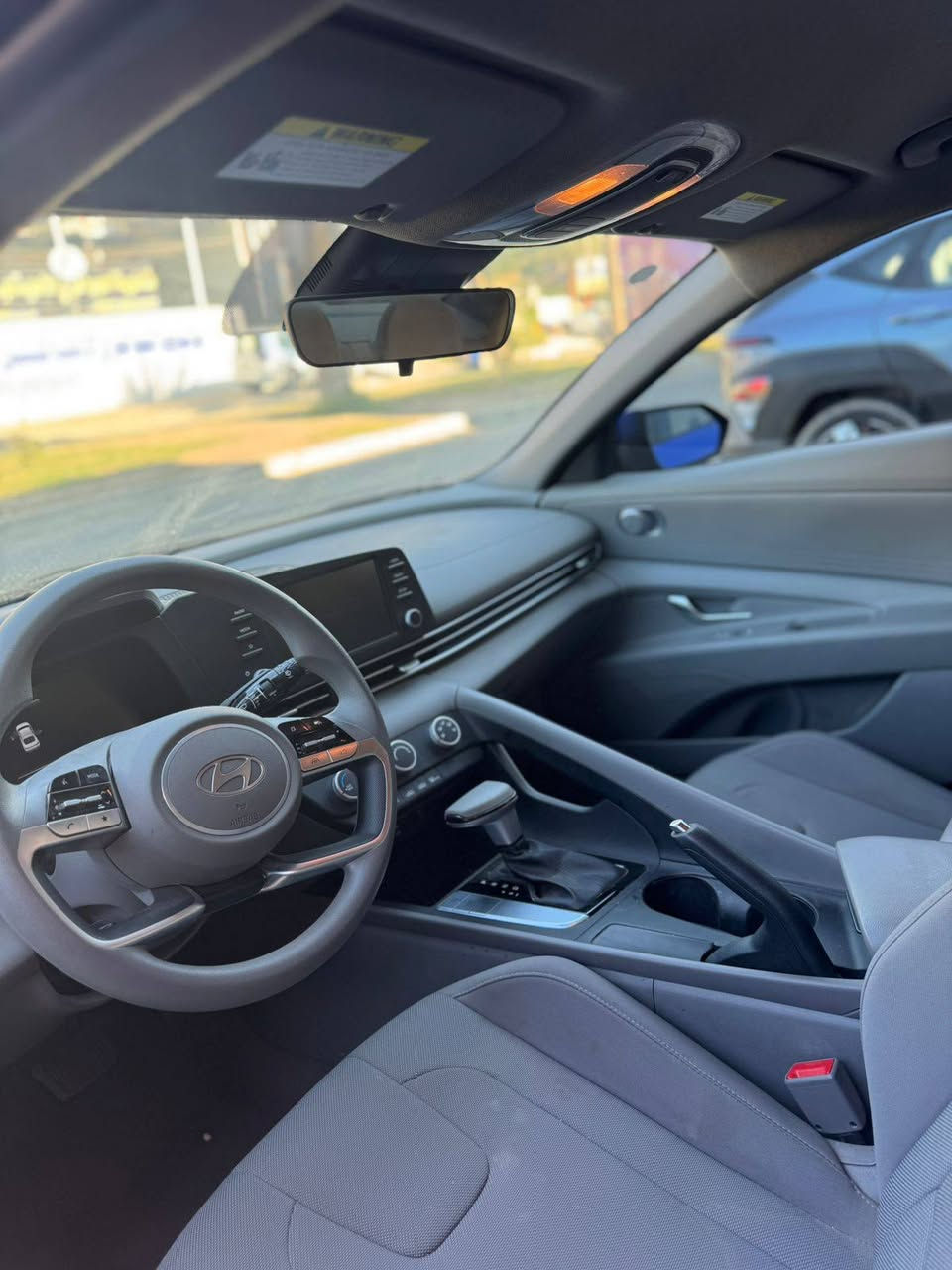 للبيع هونداي النترا موديل 24
2024 Hyundai Elantra SE

محرك 2000 دوش/ السياره وأرد امريكي، عداد المسافة 9500 الف  

رقم الشاصي

KMHLL4DG6RU678353

-----------------------------------------

السعر 137$ ورقة وبية مجال. بسيط موقع السيارة  بغداد حي القاهرة 

يرجى الاتصال ***********

****************************

ملاحظة: هذا الموديل مابي بصمة تشغيل او فتح الباب او فتحة السقف.

الميزات الداخلية:

شاشة معلومات وترفيه: شاشة تعمل باللمس.

لوحة العدادات: رقمية في جميع الفئات.

الترفيه: تدعم أنظمة Apple CarPlay و Android Auto في جميع الفئات.

ميزات السلامة والأمان:

نظام مراقبة ضغط الإطارات.

نظام التحكم الإلكتروني في الثبات.

نظام التحكم في الجر.

نظام مراقبة النقطة العمياء.

نظام التحذير عند مغادرة المسرب.

نظام المساعدة في الحفاظ على المسرب.
