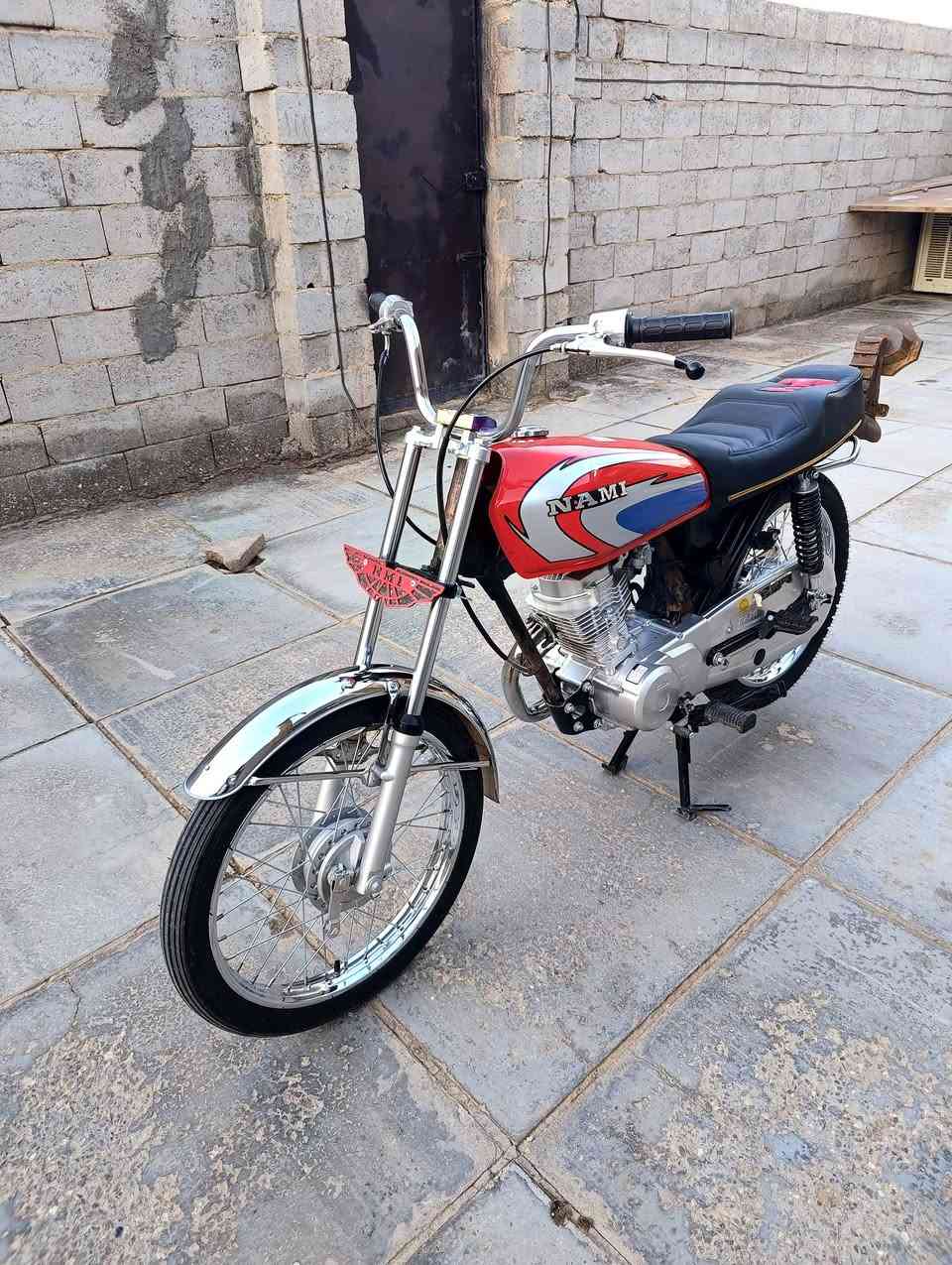 ( دراجه رقم وسنويه انگليزي .. شاصي ارشه موديل 21 )
وباقي الغراض تعمير 26 كله نامه اصلي ،، عارضه ب مليون و250 وبيه مجال بسيط للشراي .. ( *********** )#مكاني الديوانيه
