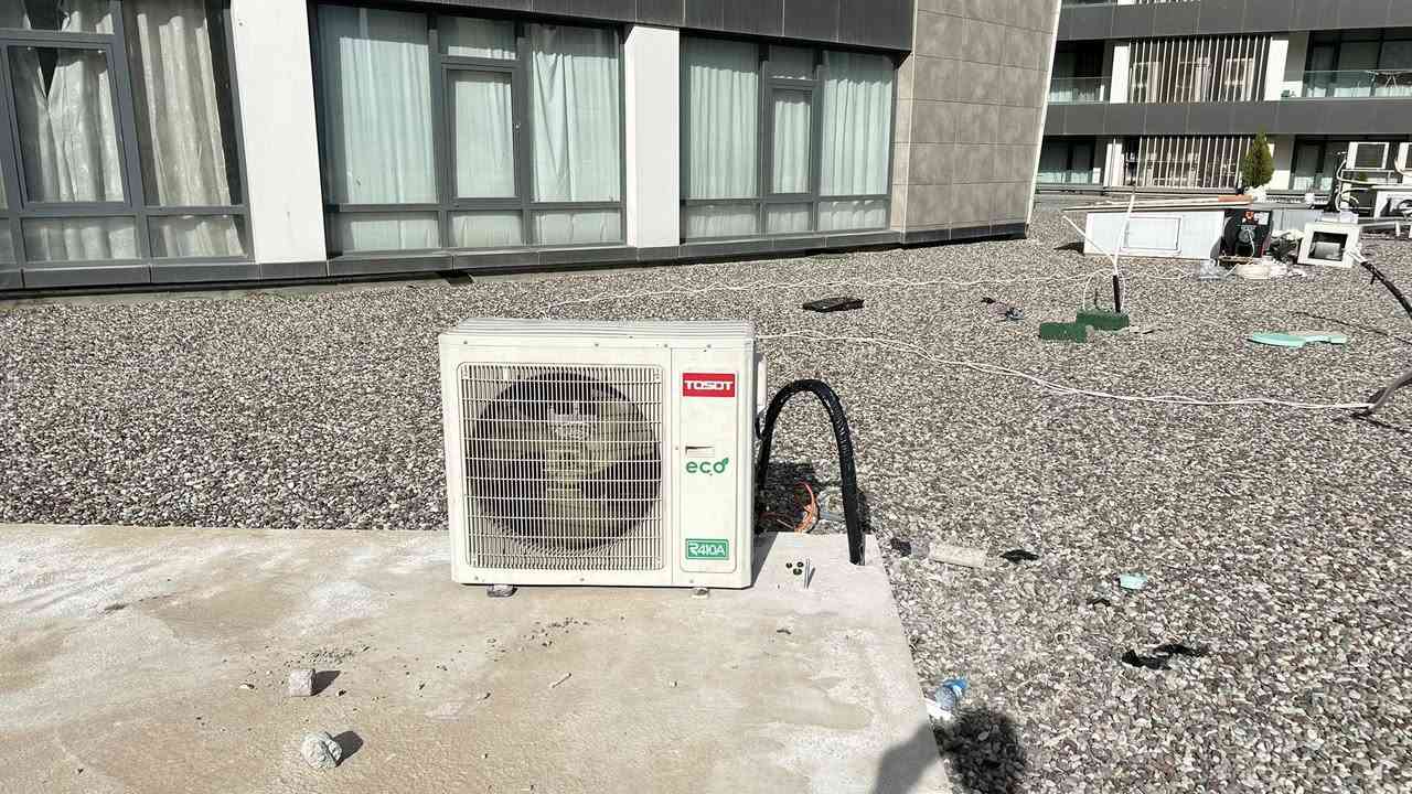 السلام عليكم ورحمة الله وبركاتة 
مع قرب بدايه شهر الصيف ضروري جدا ادامه اجهزه التبريد 
سجاد ابو عراق للصيانة  تجهيز جميع أنواع اجهزه التبريد بجميع أحجامها من الشركه 
تجهيز -تنصيب -ادامه - ضمان النصب موسم كامل 
***********
