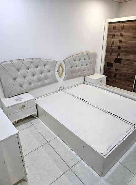 بسعر مناسب غرفه نوم نفرين تركي 5 قطع نضيفه حيل

*********** ***********
