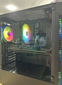 كرت RX 580 • معالج Xeon E5 • رام 16GB