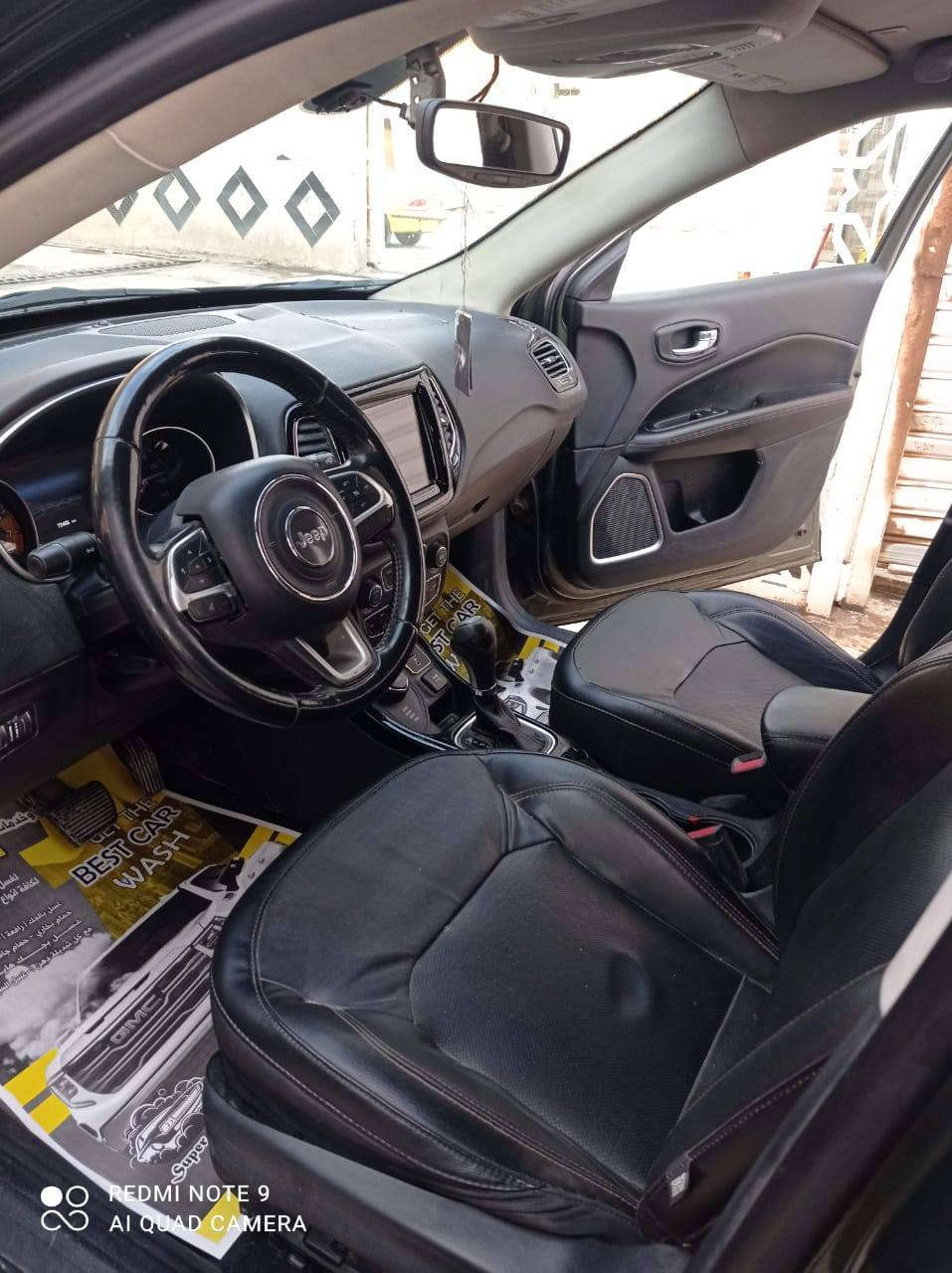 السلام عليكم جيب كومباس موديل2018 العداد ماشي 73كم 4سلندر رقمها ذي قار ضربتهاباب  الايسر ودعاميه من الامام لونها  زيتوني صبغ بنيد ايرباك  طاك رقمي ***********سعر 135
