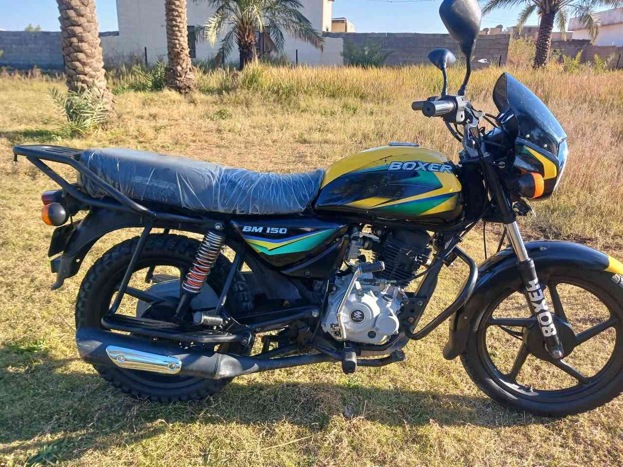 بوكسر مديل 21 اوراق اصوليه شرط الترقيم 
فقط ستان وسطي يرادلها 
محرك مكفول 
السعر 950 بيها مجال 
***********
ماشيه 17الف
مكاني ديالى بلدروز جسر النفط
