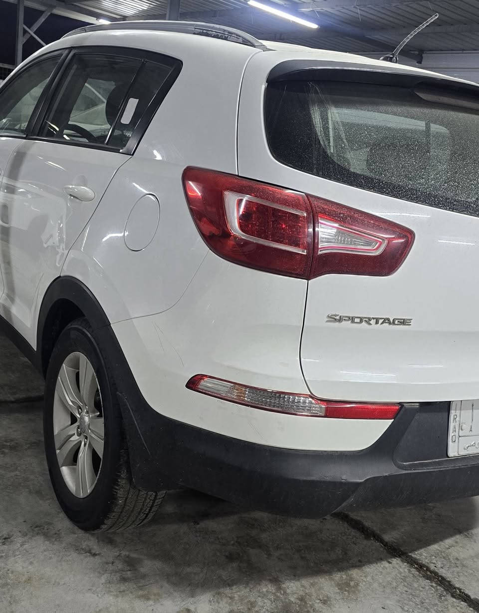 كيا اسبورتج 2014 خليجي رقم مثنى بأسمي مكفوله كفاله عامه ماعدا بارد بالباب بدون صبغ موضح بالصور
محرك 2400 بلاد لامبدل ولا مفتوح 
كير كفاله وتبريد ثلج  شاشه تحكمات ستيرن مري شفط 
السعر ١٥٠ وبيه مجال  العنوان الديوانيه قضاء عفك 
رقمي ***********
