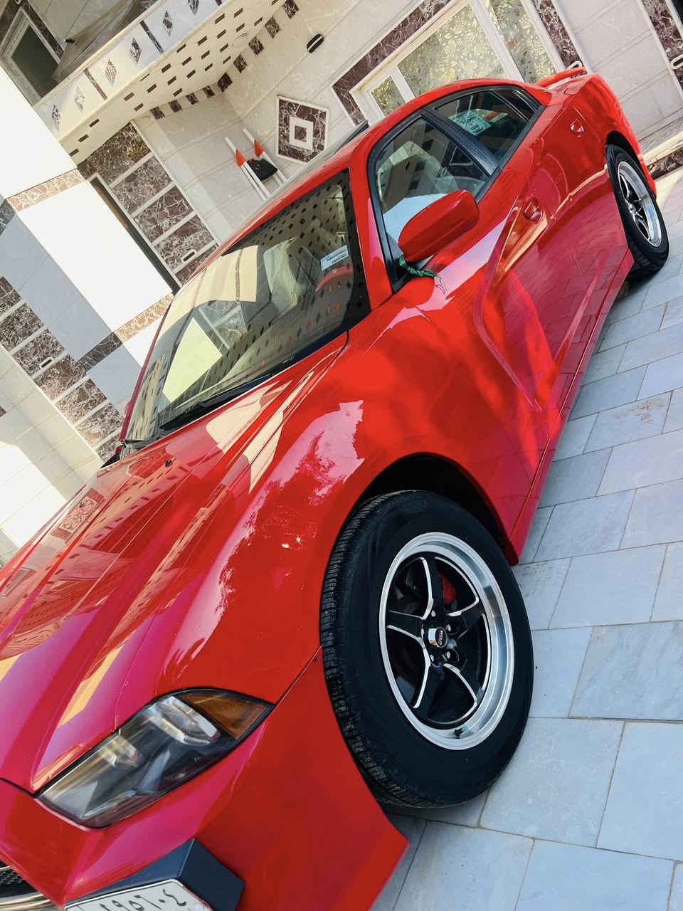 السلام عليكم 
جارجر ٢٠١٤ اصل كفاله حاليا بيه بيبان اثنين تبديل ابلاد 
تصوير الضربه موجود عندي باب العبري بس بس داخل دوسه مواصفات SXT فتحه كير مكينه مكفولات 
السعر ١٦٨ وبيه مجال بسيط / عليه غرامه ٩ $ أوراق تنزل من السعر 
الاستفسار / ***********
