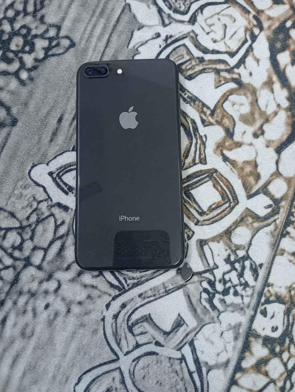 السلام عليكم ايفون 8بلاس ذاكره256بوبجي 60فريم مراوس بايفون xrهذه الرقم واتساب ***********
