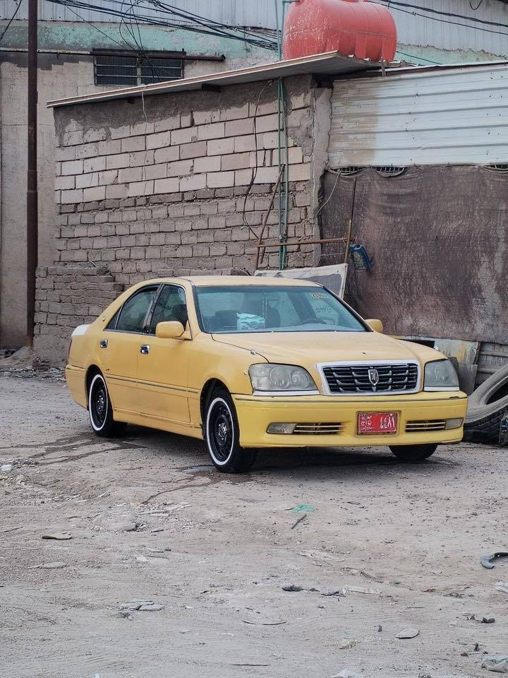 السلام عليكم ملكه موديل ٢٠٠٥ بيها كصتين اسويلك وكاله من المالك مكينه ديفور الجبيره توني شادها هيه والكير حداديه تخم تاير جاهزه كبل للشارع السعر ٣٥ وبيها مجال وإذا اكو مراوس عادي وطي فرق مكاني بابل ***********

