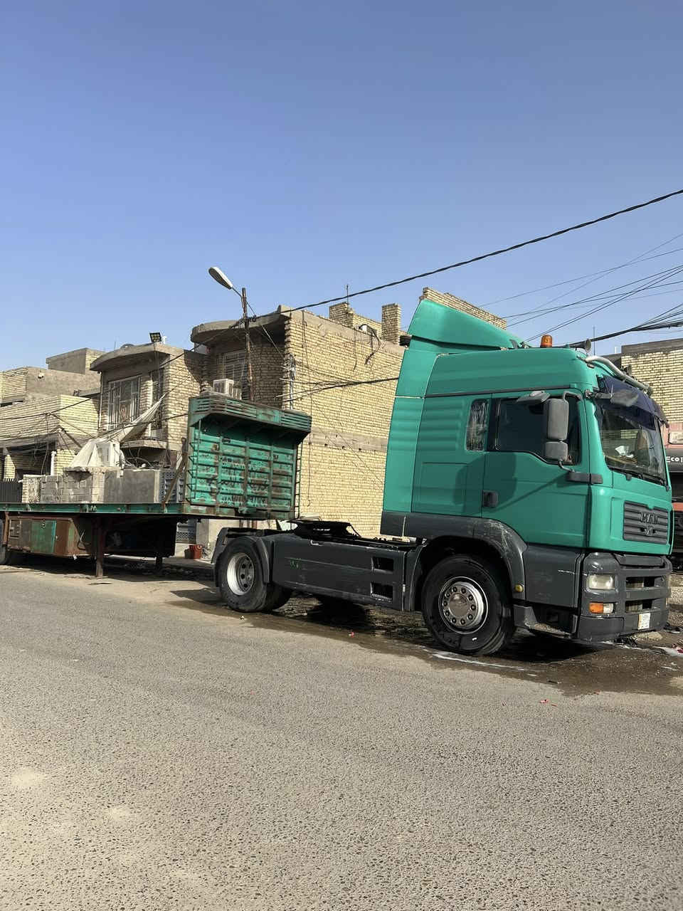 سلام عليكم مان للبيع موديل 2004 رقم ديالى مشروع وطني سنويه 2028 مكينه410 كير عادي بم ونوزل مع عربانه الماني
3 محاور اتصال ع الرقم ***********
