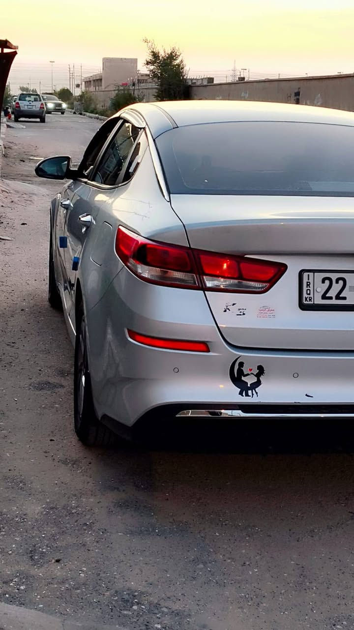 تحيه طيبة سياره كي فايف مديل 22 رقم أربيل بسم شركه سياره كفاله عامه ماعده بيها 3 قطع كلير مكينه دوش 2000  . تبريد تدفئه تخم تاير سياره جديدة وخير من الله رقم راعيهاا ***********.. مكلف بل نشر سعر 167 وبيها مجال قليل
