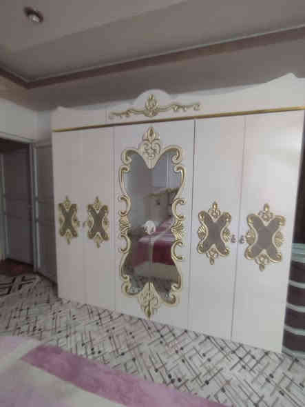 غرفه تركي للبيع نضيفه بس بيها كسر صغير بل تاج سعر مع الدوشك 550الف ومجال قليل مكان حي العربي ***********
