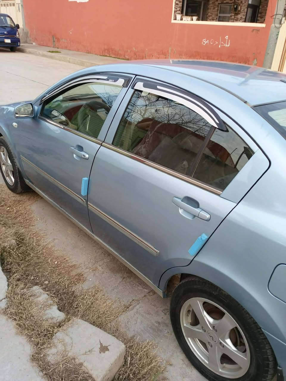 سياره شيري A5 بؤ فڕؤشتن مؤديل 2010 گير و مةكينة بة شةرت هةموو كةهربا ئيش ئةكات گيري سيم مةرغوب سةنةوية پلاستيك مألي مةدةني نيية بي بؤياخ و بي دةعم و بؤ زانياري (***********)
