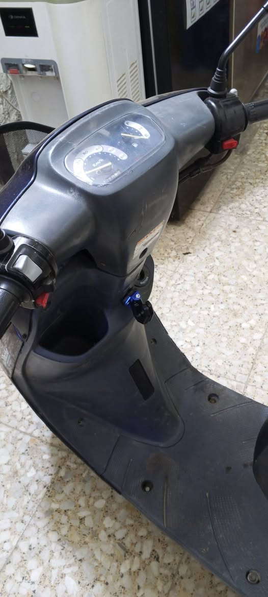 سلام عليكم ورحمه الله وبركاته دارجة منغولي موديل ٢٠٠٣ للبيع مكان كربلاء المقدسة قرب  مستشفى العباس الاهلي اتصال على هذا رقم ***********   ***********
