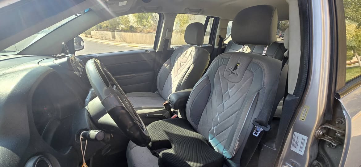 السلام عليكم 
بيع او مراوس 
بغداد العامريه 
كومباس ١٢ 
كفاله عامه 
رقم شمالي باسمي 
عنوان بغداد عامريه 
محرك كير مبدل جديد
تخم تايرات 
دوشمه 
مكفوله بدون حادث او صبغ او تكحيل 
فقط بارد بسيط 
ماشيه ٩٠ الف ميل تقريبا 
مراوووووس او بيييييع بسعر مناسب 
تحويل ثاني يوم 

للاستفسار خاص او رقم 
***********
***********
