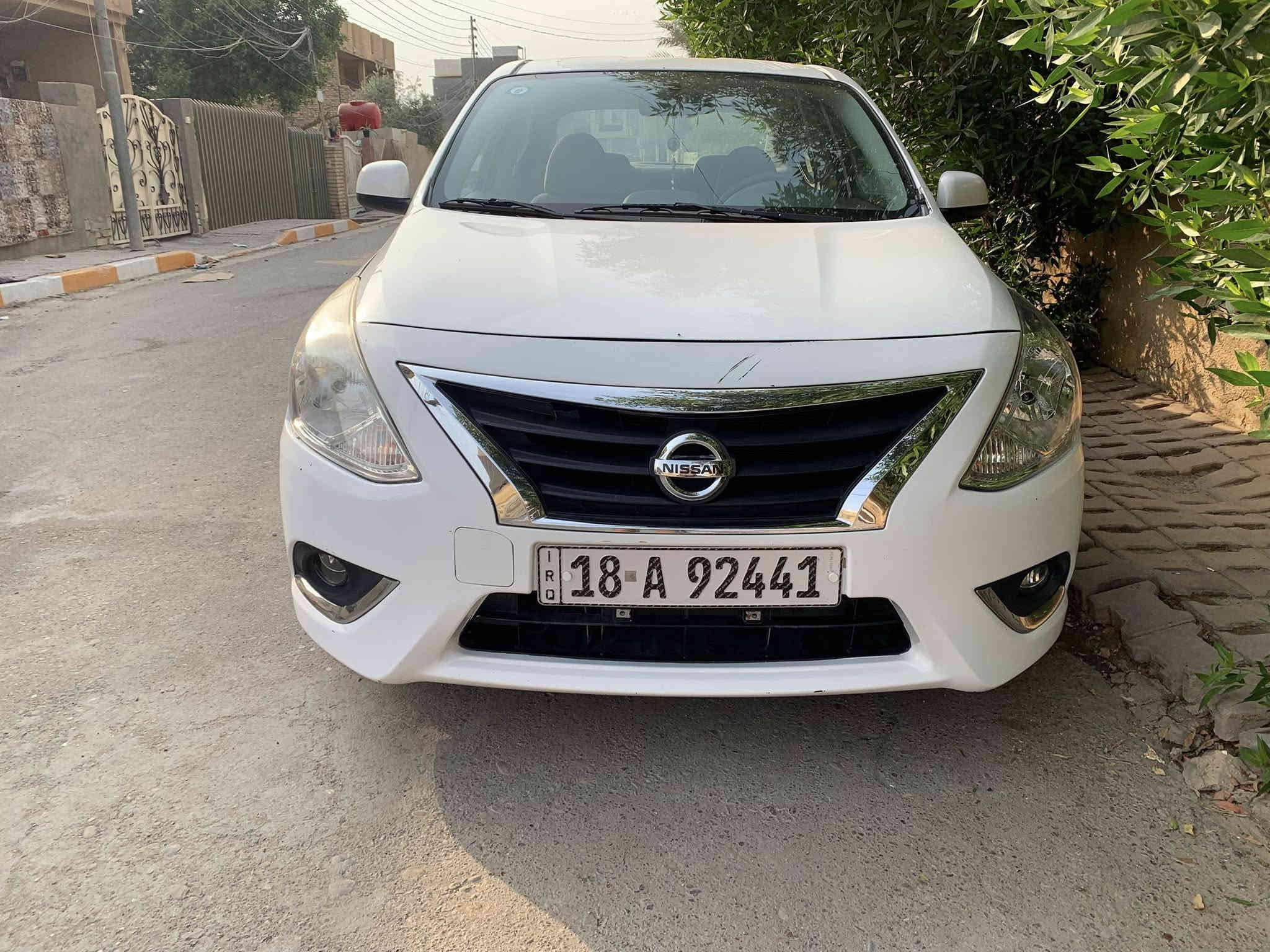 من رخصت مدير لكروب المحترم شباب السلام عليكم سني هندي موديل 20 ماشيه 54 حقيقي واستخدام شخصي بيها جاملغ والبنيد الجاملغ جهت السايق بيها خشم الشاصي شويه مسحوب  والجاملغ الخلفي بي اصبعين بارد تخم تاير البارحه شديته هوه والوياله جدد صدر جديد ارظيه جلد السياره مال جناي وربع متصرف عليها جاهزه للأخير رقم بابل بسمي السعر 110 وبيها مجال حك الجيه اي استفسار اتصال ع رقم *********** مكاني بغداد
