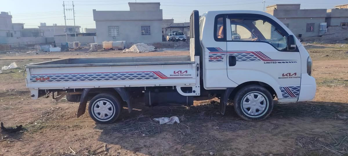 كيا موديل 18 شاصي شرط صبغ شرط. سعر 133
.... ***********
