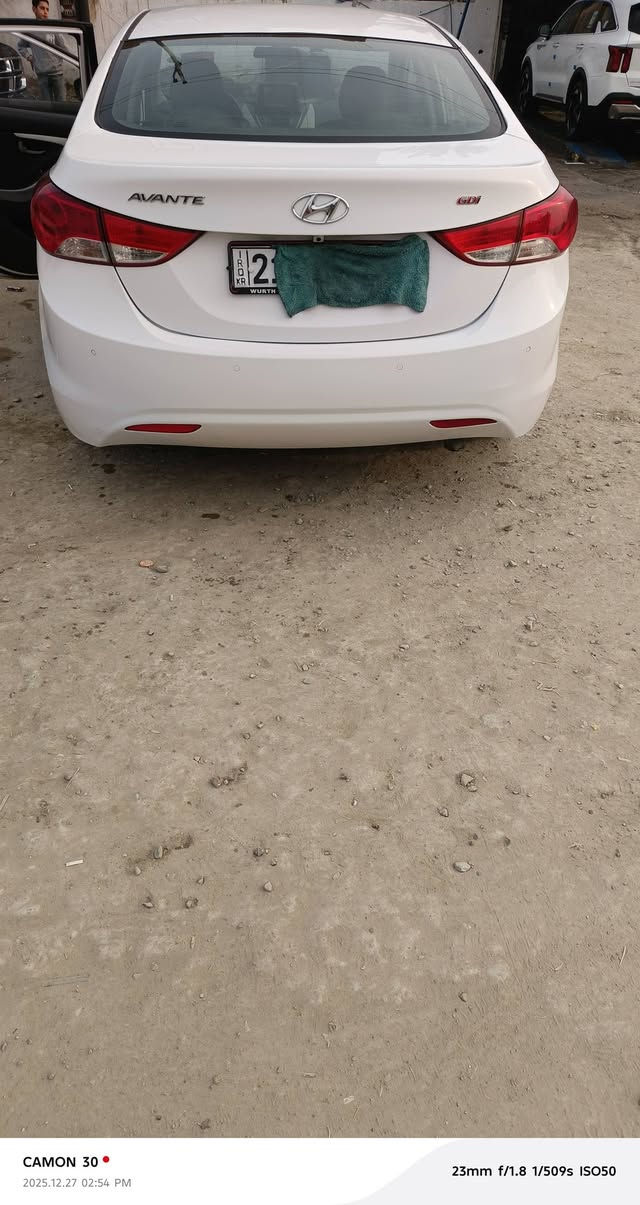 السلام عليكم سياره النترا موديل 2014 نضيفه كلش متومه رقم شمالي حداديه كير مكينه تبريد كلهن شغالات مكاني لناصريه رايده ب53 لتواصل ***********
