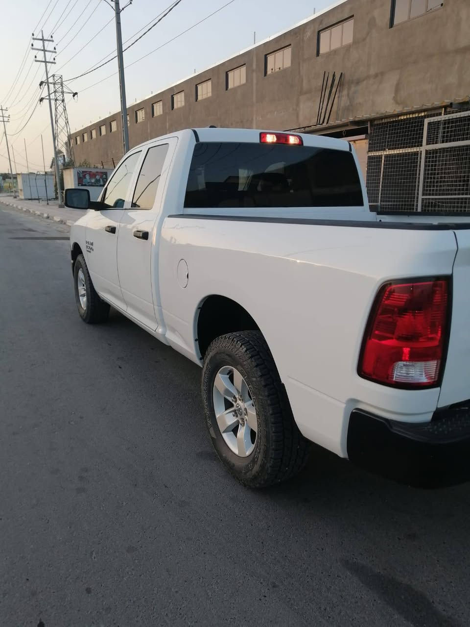 دوج رام 2023تبديل جاملغ وبنيد تصليح درجة اولى السعر 170 موديل 23
***********
