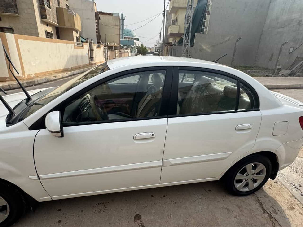 كيا ريو

موديل 2012

بدون صبغ بيها ملاحضات بسيطة 

رقم دهوك مسطرة

سيارة باسمي شرط تحويل

طخم تاير جديد 

تدفئة و تبريد 

مكينة 14 اصل

وارد كوري خليجي

مكينة و گير شرط

 بيه واتس***********
