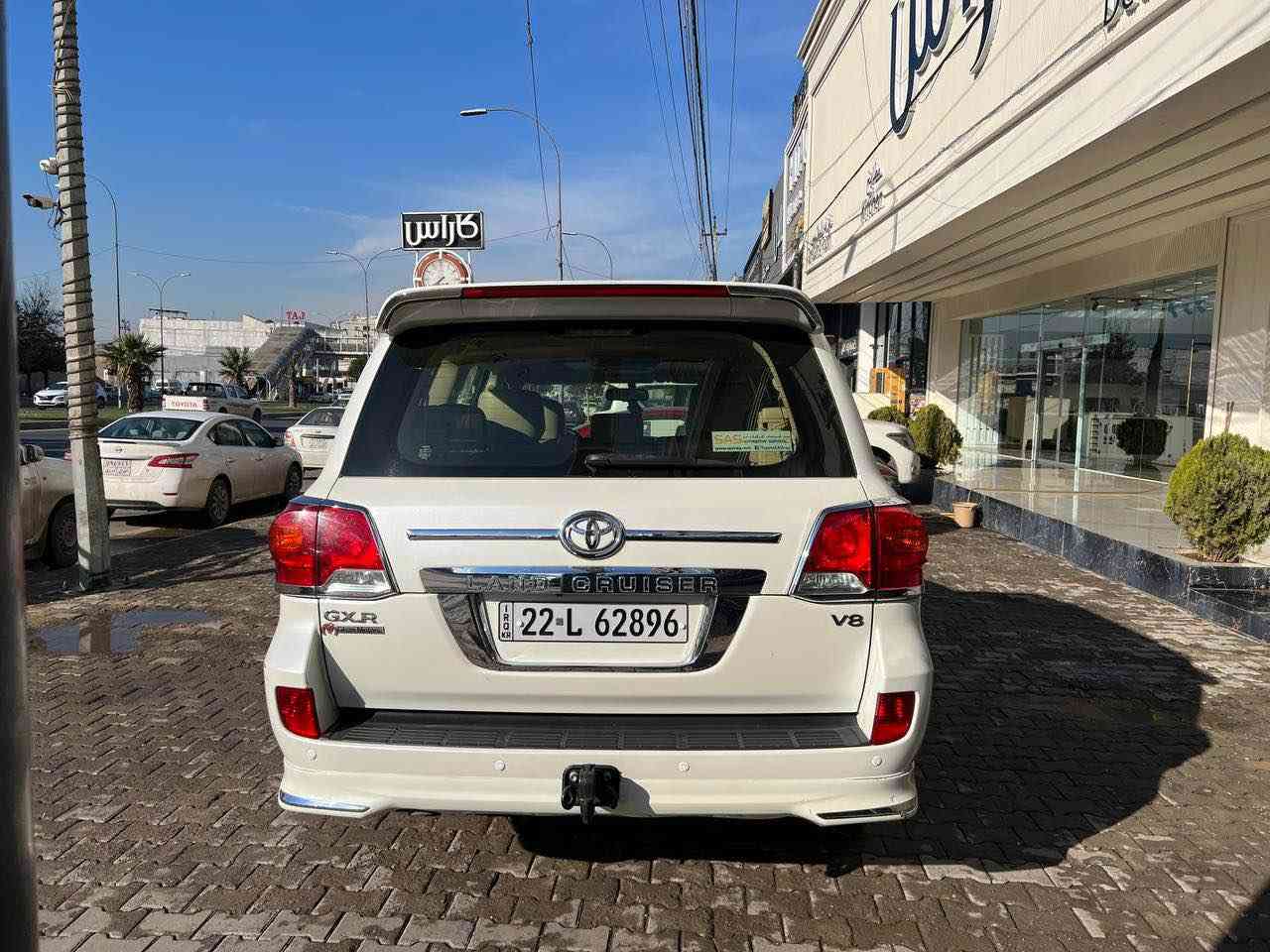 لاندكروزر موديل ٢٠١٣
محرك v8 ( مەکینە v8 پستن)
مواصفات G.X.R 
ماشي 250الف كيلو( رویشتیا
 
مواصفات 

-بصمة ( بەسمە)
-كاميرا امامية و كاميرة خلفية و جانبية ( کامیرا پێش و پشت)
حساس امامي و خلفي ( حەساس پێش و پشت)
بخاخ امامي(بەخاخی لایتی پێشەوە) 
لايت زينون 
کشن كهربائي ٣ حركات 
٢ ايرباك 
بانورامة 
تشغيل عن بعد 
ثلاجة داخلية 
تحديد سرعة 
مانع تزحلق 

 -٢ اماكن pdr و ٢ اماكن بارد ( دوو جێ ساردە کوت و دوو جێ pdr)

سنوية و هزه جديد و رقم اربيل  

مجال قليل 
اتصال على الارقام ٠
***********
***********

مكان اربيل ( هەولێر) أربيل, العراق
