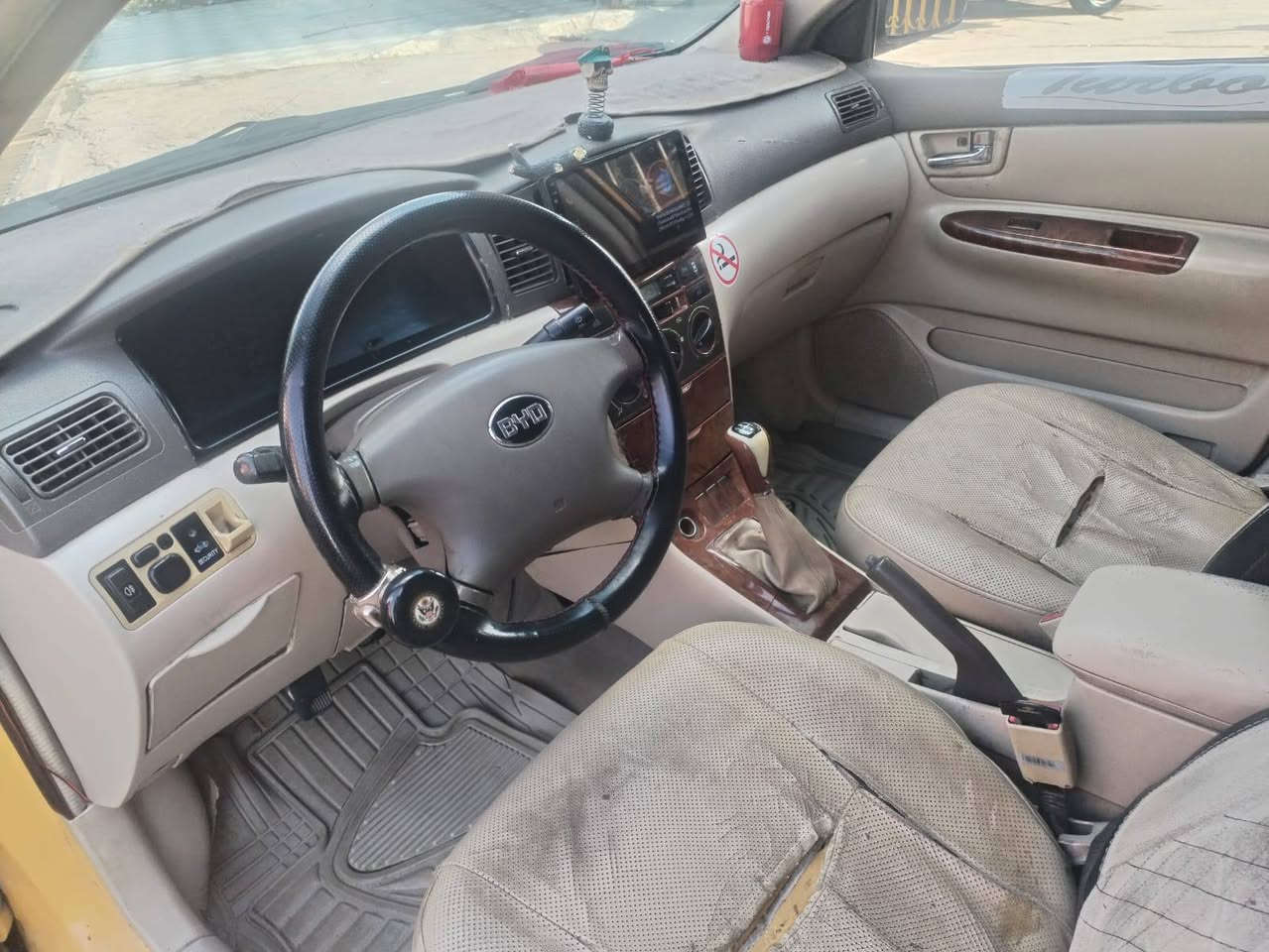 BYD
موديل 2011
F3 المرغوب
سعرها 28 .


**إذا كنت صاحب هذا الإعلان وتريد حذفه لأي سبب، رجاءا أرسل رسالة إلى الدعم الفني**