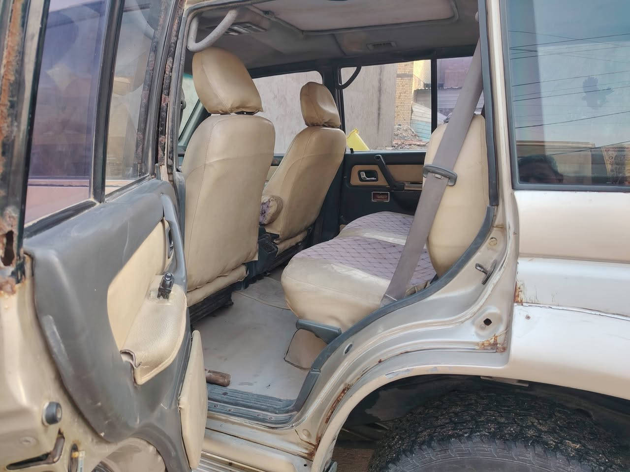 سلام عليكم باجيور موديل 93كير محرك بلادي بيها خيط تبخير السعر 28بيها مجال رقم الهاتف ***********
