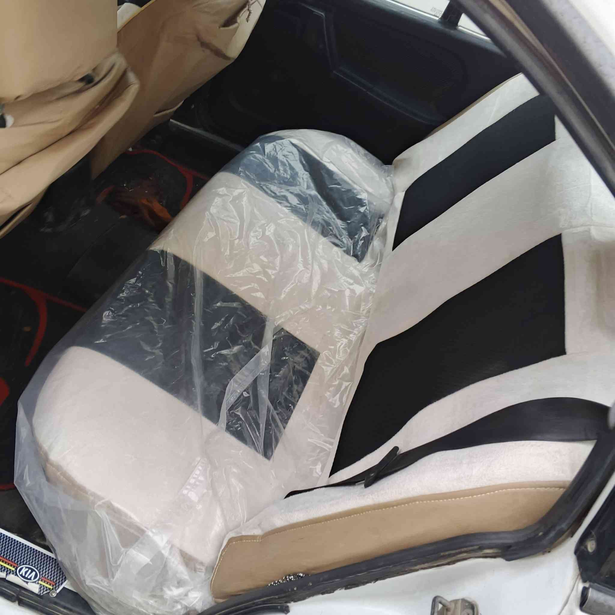 سلام عليكم اوبل اوميكه لبيع مديل 93 سياره جاهزه على اخر حبايه سياره مال جناي ضفيره  جديده ايلفيو جديد دوشمه جديده بطاين جدد حساس صلنصه جديد بطيخه جديده تخم تاير قبل 4تيام شادهن كير عادي كير ومحرك بشرط السعر ب38وبيه مجال ***********
