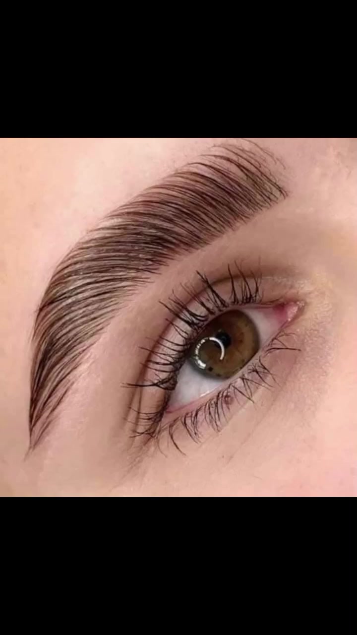 جل حاجب شفاف شيكلام 

يعمل على تثبيت و تكثيف الحاجب وملئه ⁦
تركيبته خفيفة وغير مزعجة⁦ مضاد للماء يبقى لمدة طويلة ممكن يستخدم  قبل وضع جل الحاجب او قلم الحاجب يحتوي على فرشاه تسهل من استخدامه 
كوزمتك for you كركوك طريق بغداد مقابل محطة تعبىة عقبة بن نافع ***********
