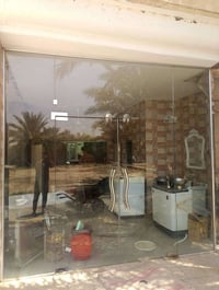 واجهة ١٠ملم • ٣×٣ • قرب جامعة بابل