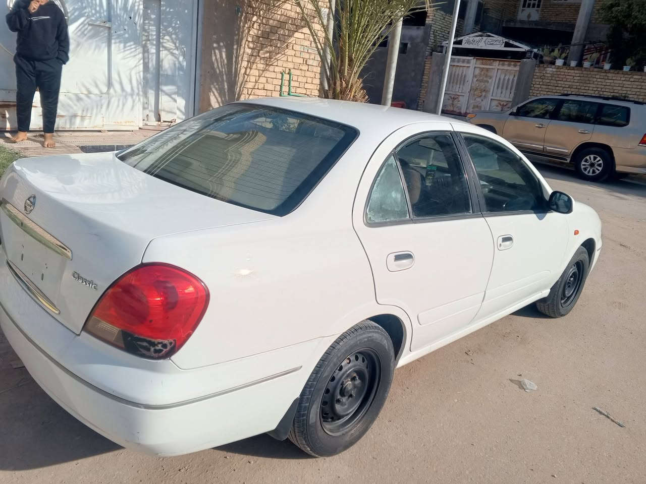 نيسان صني موديل 2009 مكفوله مزاد محرك كير جديد عنوان شطره المشتل ***********
