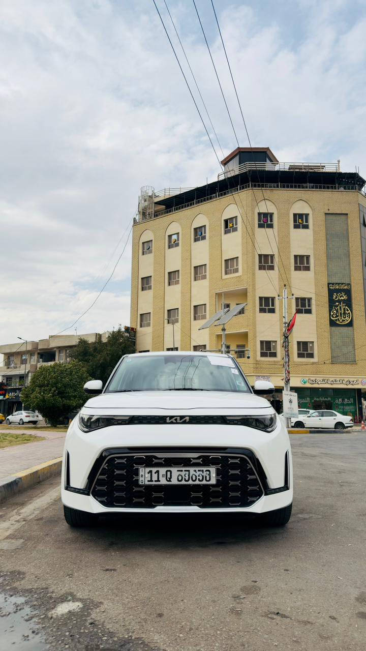 السلام عليكم
سلام عليكم

للبيع كيا صول موديل 2023  جتي لاين 

حجم المحرك 2000 دوش ماشيه 42 الف

اعلى فئة  بالصول فول  موصفات خاصه تجي فتحه وبصمه وشاشه ايباد وبجم عدسه زنون بلادي سايد بريك بصمه ابواب بصمه 

كشنات كهرباء كشنات تدفه شاحن وايرلس تبريد بيانو رادار امامي شغال رادار خلفي رادار يمنه ويسره حساس اطارات كشاف امامي شغال نضمه قياده

 السياره جديده كلش 

لد امامي شغال لد خلفي شغال اشاير بل مري ولكب كروم حجمه 18  وبيبان حمر بلادي اناره داخليه دمام صوت امامي وخلفي 

 تشغيل عن بعد اطفاء ذاتي 

انضمه قياده السياره وارد امريكي 

ايرباك بردة مبدل باب خلفي اصلي نفس لون صبغ من جاملغ صور الحادث مرفقه   

السيارة بأسمي 
مكانها  بغداد المنصور 
للأستفسار ***********
