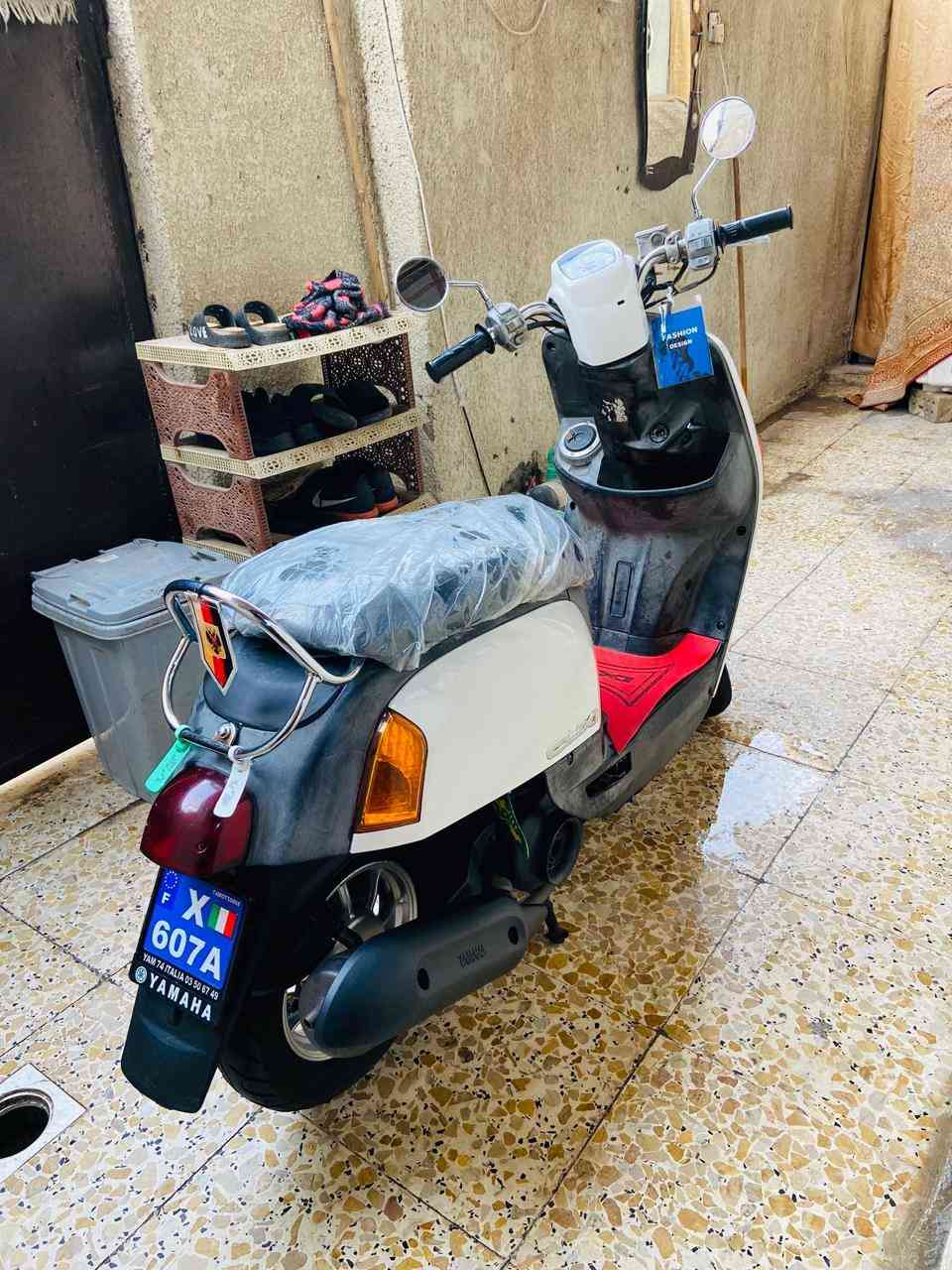 سلام عليكم ماكس بوليس كله بلادي برغي ممفتوح بيها دراجه وكاله شلعه معدل خير من الله أوراق منفيز موجود كامل العنوان بغداد العطيفيه.      الاستفسار ***********
