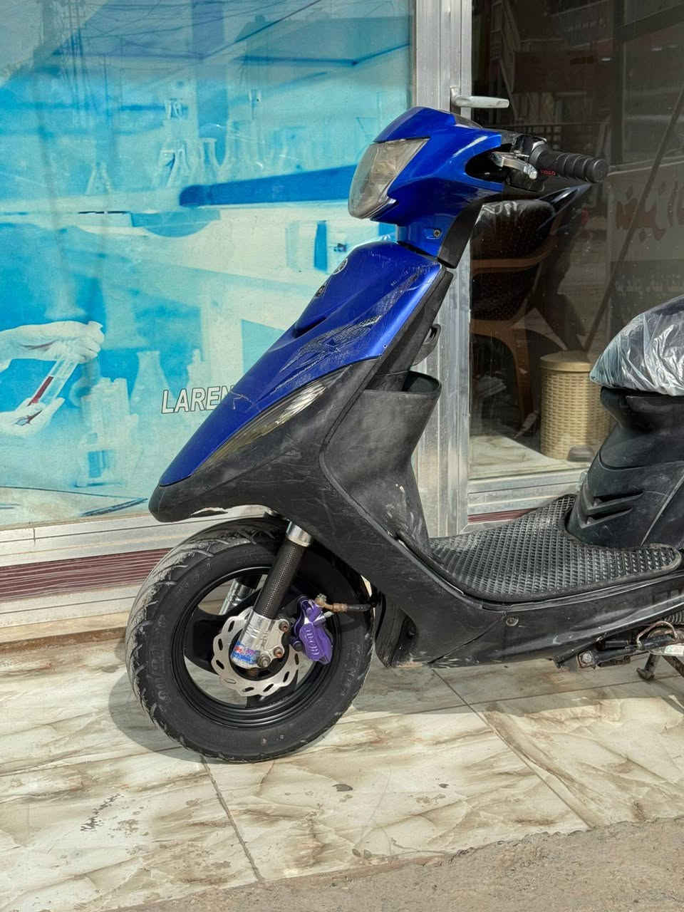 السلام عليكم ماكس عدله للبيع ختم وي المكينه عدا الكفر
مكينه بلاد لا نضوح لا تبخير خرسه
صدر كاربون ألياف +فلنجه وفج
كلج خلفي رياضي مختلف مال رمبه
شيال Ks, مال رمبه مو تجاري
يدات بريك + عضمات كوسو
وباقي تفاصيل معروفه السعر 650 بيها مجال قليل مكاني الدوره 
***********
