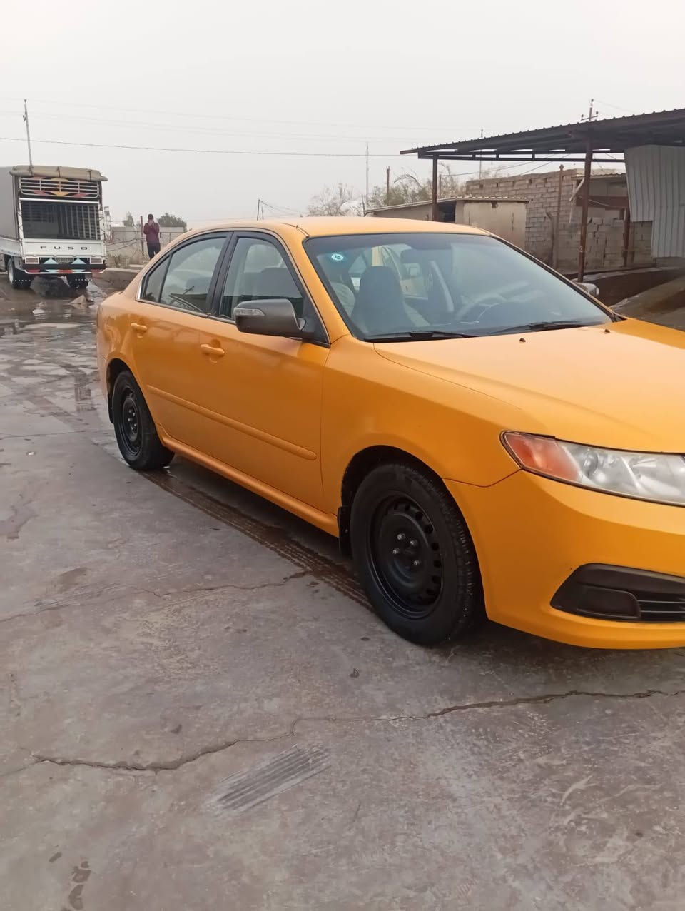 السلام عليكم اوبتيما 2010سونارها مرفوق وي صور جاهزه مكينه كير حداديه تخم تاير مصفره هيئه وغرامات سياره جاهزه 
السعر 110وبيها مجال  
مكان سياره الديوانيه البدير 
الاستفسار ***********
***********
