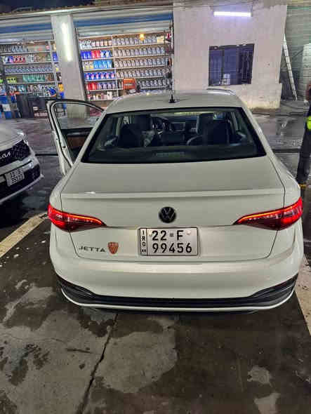 السلام عليكم جيتا موديل 2024السياره حادثهة بلدوسه تعتبر كلين بدون ايرباك علة وضع لشركة تخم تاير جديد لسيارة ماشة ٤٠٠٠٠ كيلو مو ميل لسعر ١٦٠ للستفسار *********** او ***********
